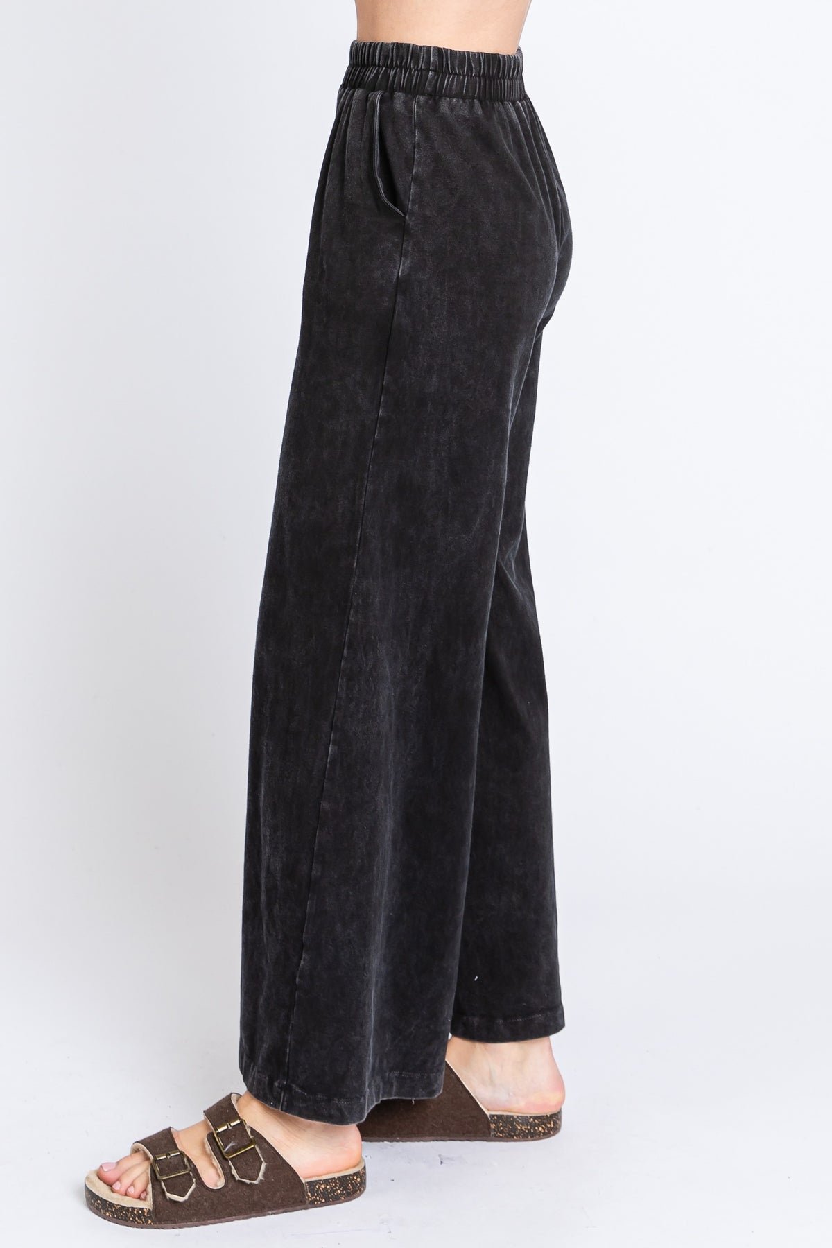 Mineral Washed Wide Leg Pant