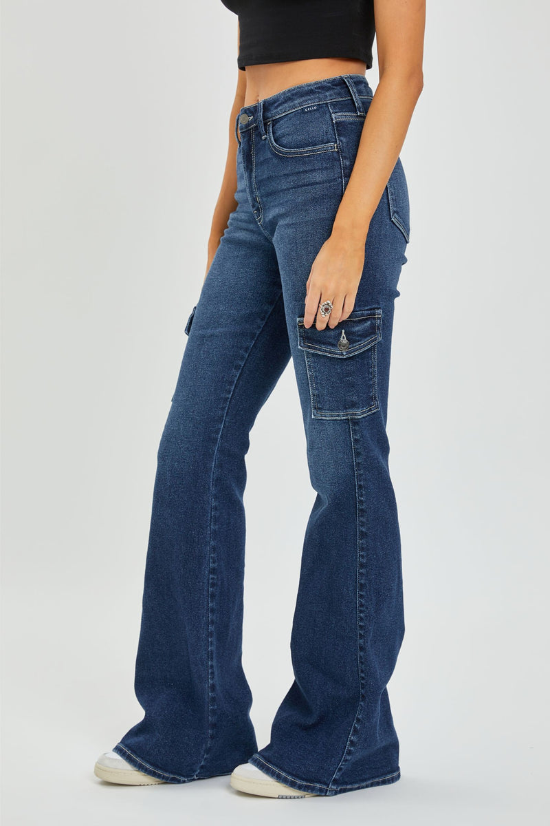 Cargo Wide-Legged Jeans